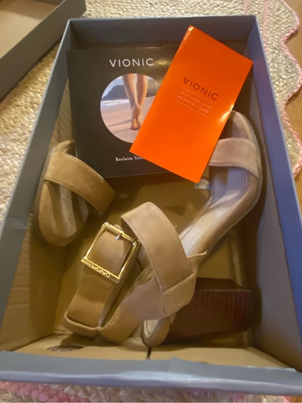 Vionic Sofia Wheat Suede Ankle Strap Block Heel Sandal 8 clean girl boho chic